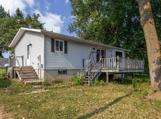 333 7th St, Mineral Point, WI 53565