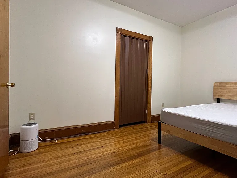 615 E State St #1 — Photo 14