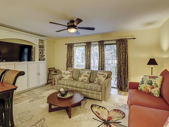 3rd image of 1 Grasslawn Ave #105