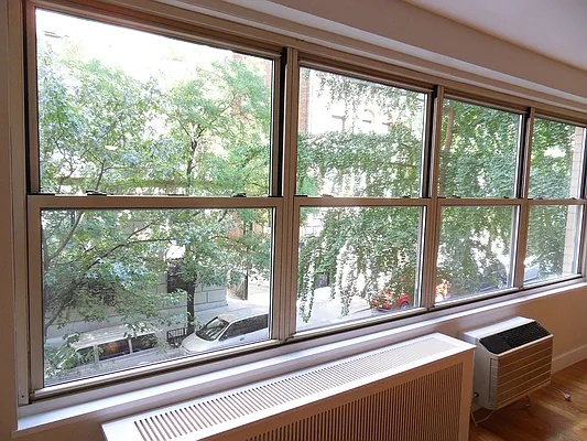 Rented by Stonehenge NYC LLC | media 4