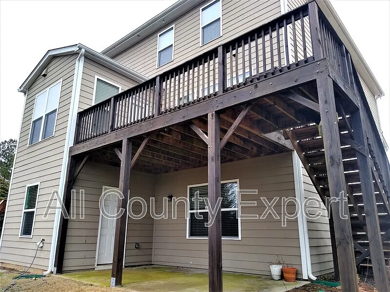 635 Glenish Ct — Photo 17