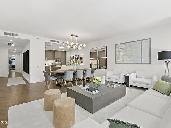 3rd image of 207 W 79th St #4B