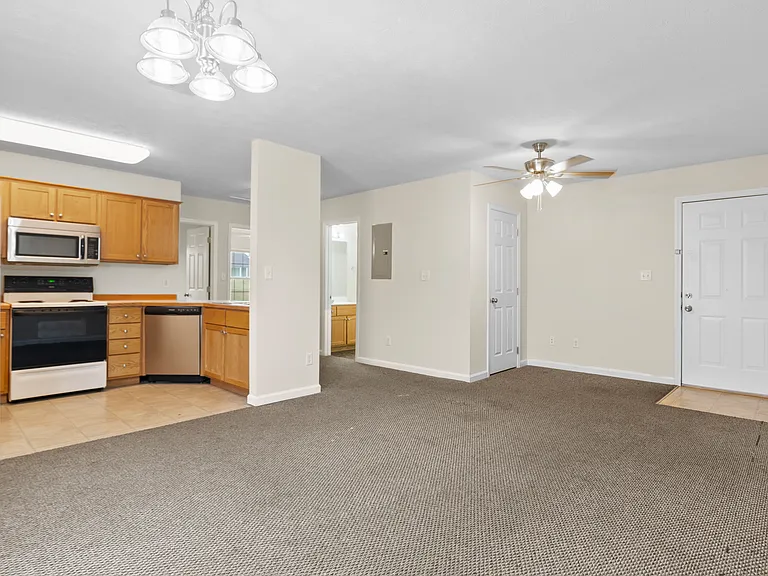 137 Deck Dr #A — Photo 12