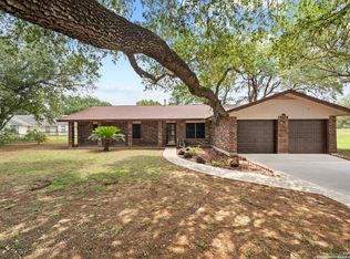 311 Indian Pink, Floresville, TX 78114
