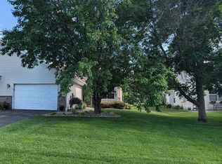 8934 212th St W, Lakeville, MN 55044