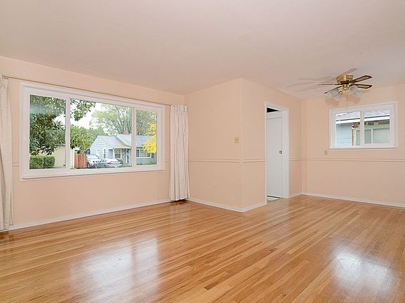 3rd image of 4634 61st St