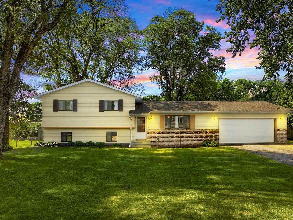 1st image of 208 Church Dr