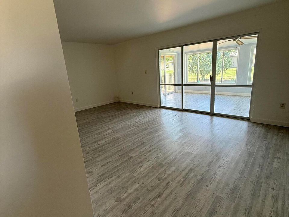 2nd image of 10328 W CLAIR Drive