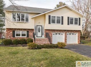 1009 Cummings Rd, Monmouth Junction, NJ 08852