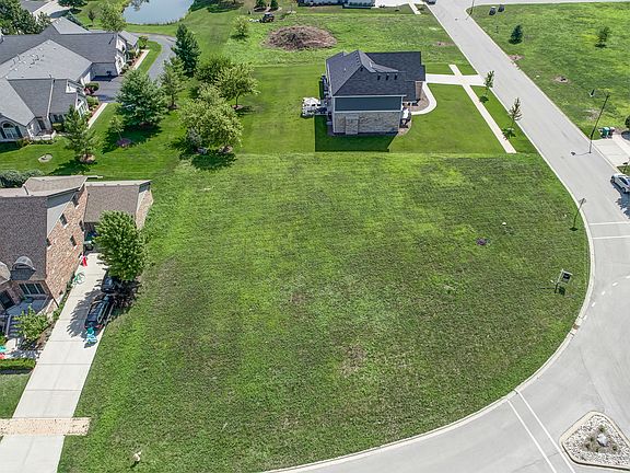 5th image of 14446 W Iz Brook Dr