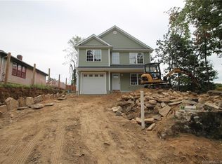 133 Vanguard St, Bridgeport, CT 06606