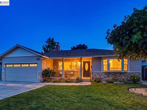 2nd image of 3668 Oregon Way