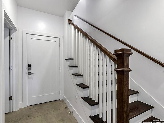 4th image of 1226 S PRESA ST Unit 103 #103
