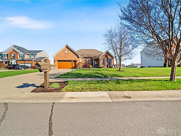 2nd image of 50 Martin Ln