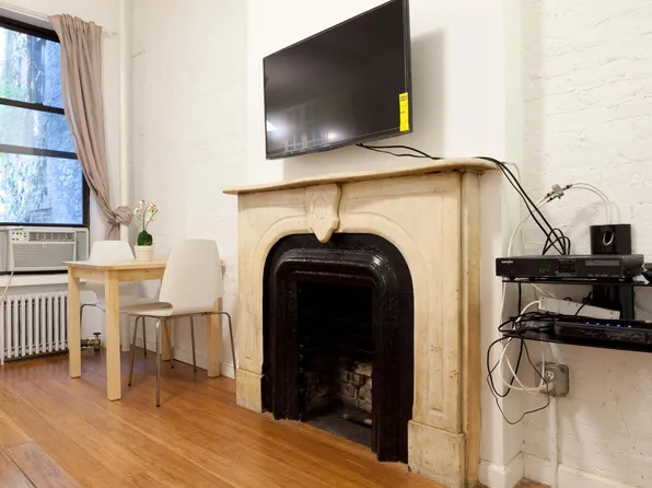 1429 77th St, Brooklyn, NY 11228