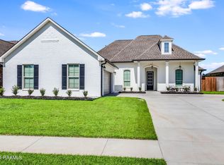 419 Archer St, Youngsville, LA 70592