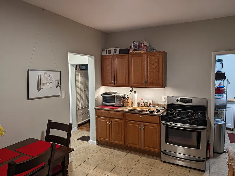 621 Kirtland St — Photo 32