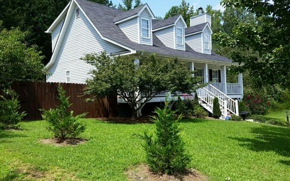 3rd image of 305 Rosewood Ln