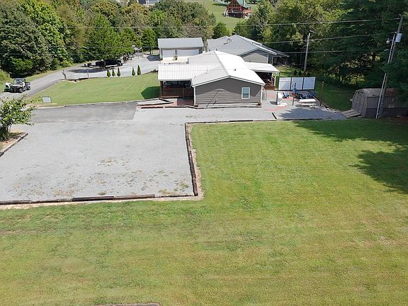 3rd image of 183 Linkview Rd