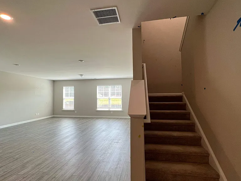 292 Grey Falcon Ave — Photo 40