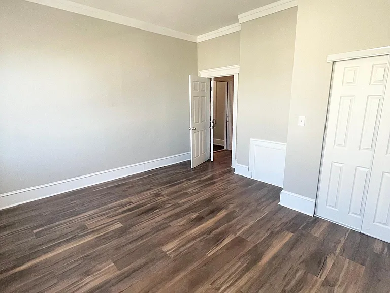 236 E 8th St #2 — Photo 6