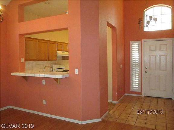 4th image of 25 Durango Station Dr #0