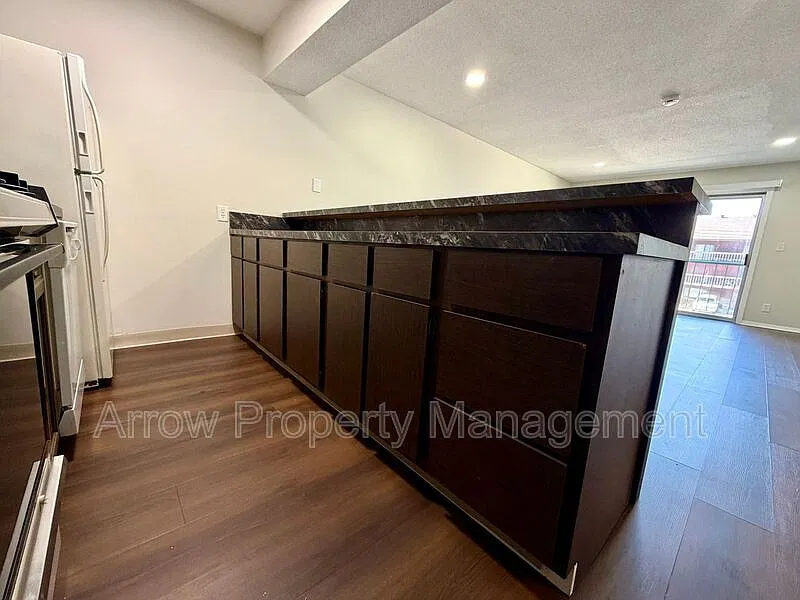 1 bed, 1.0 bath, 640 sqft, $755 — Photo 3