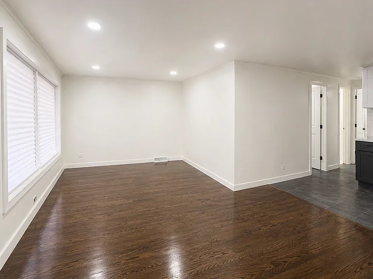 2321 W 81st Pl — Photo 2