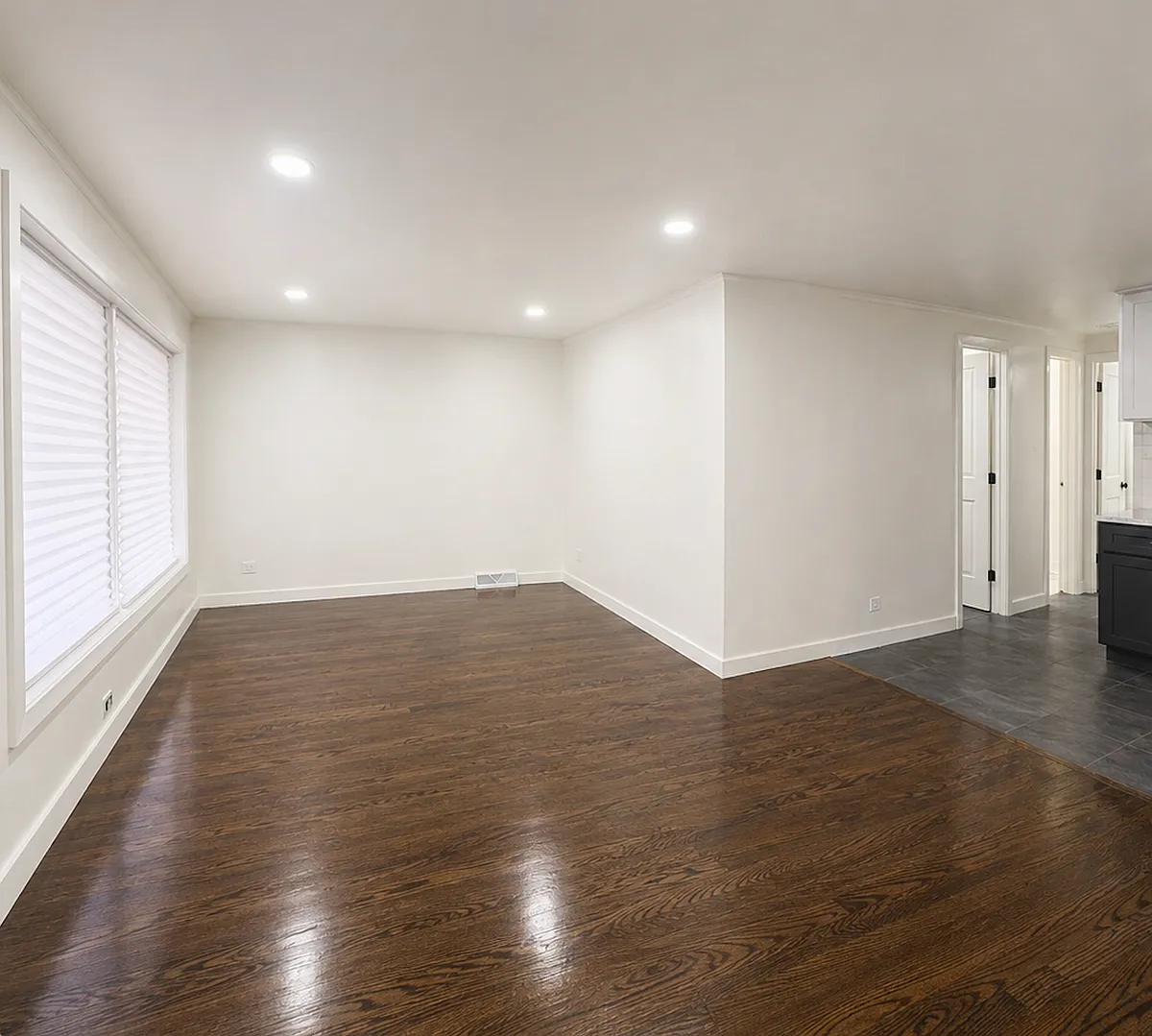 Building Photo - 2321 W 81st Pl