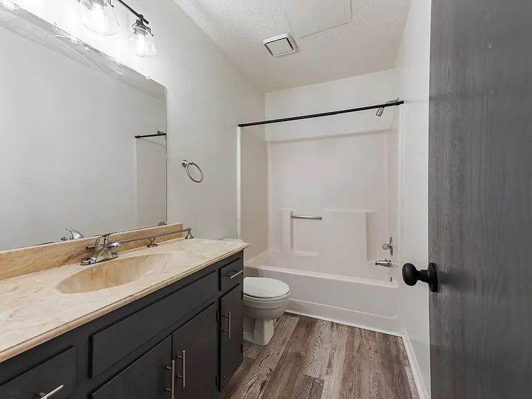 7009 N Chas Dr — Photo 21