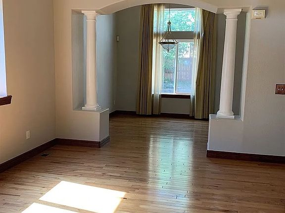 5th image of 2226 Ashwood Pl