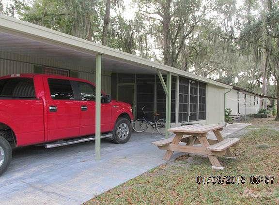 CARPORT