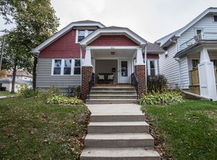 2476 N 70th St, Wauwatosa, WI 53213