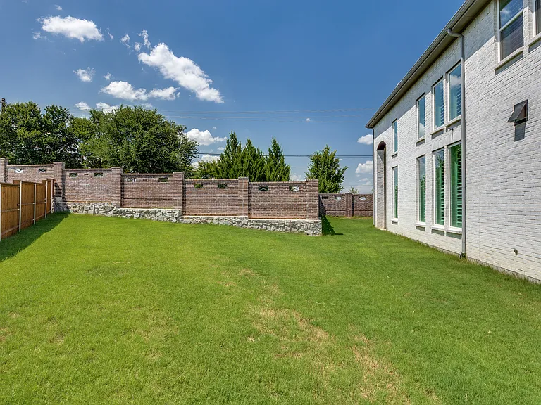 15522 Cormorant St — Photo 22