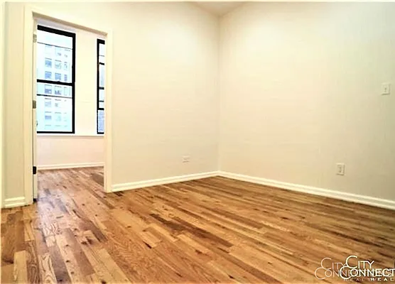 Rented by City Connections Realty | media 19