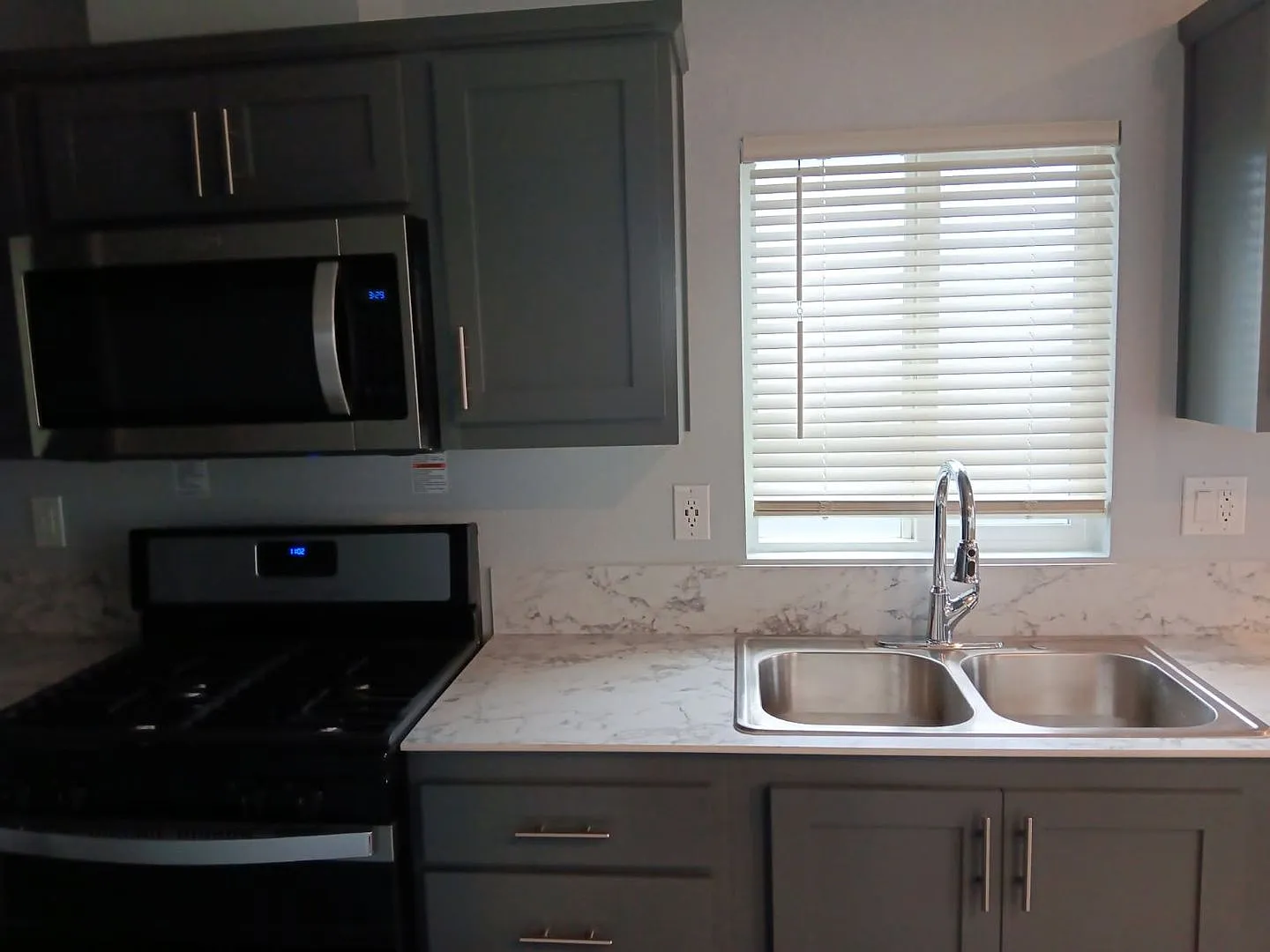 Anthony's — Photo 4