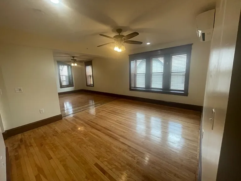 185 Pine St — Photo 2
