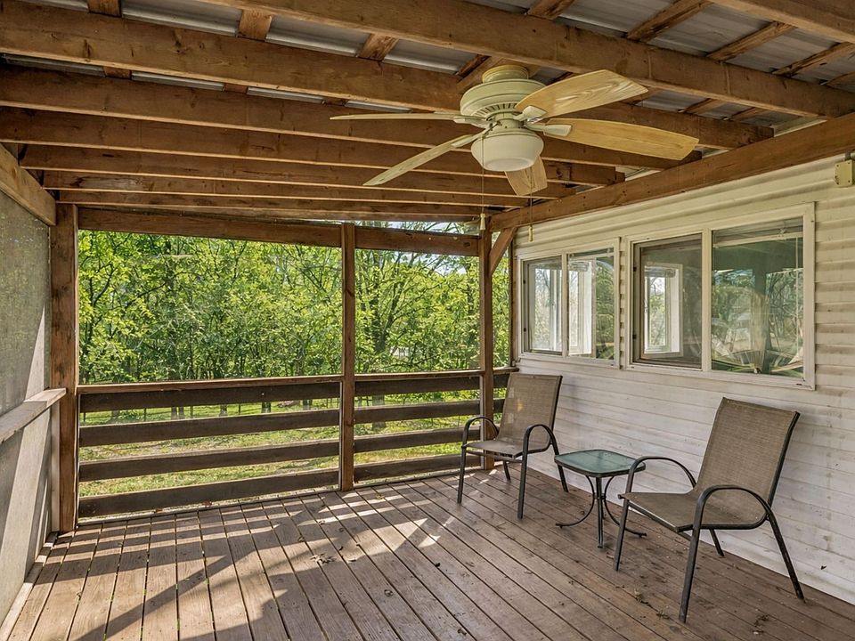 25th image of 2635 York Rd