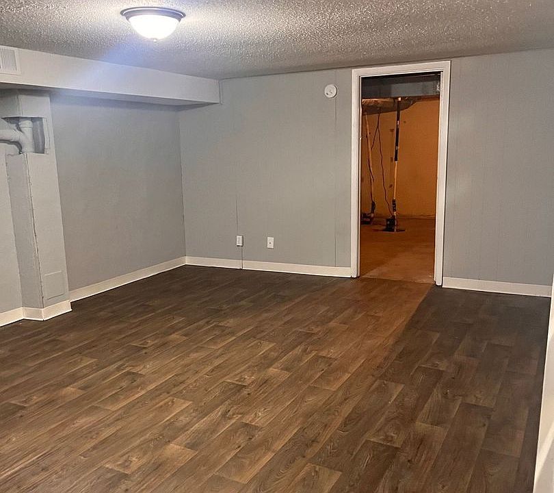 1st image of 1000 S Woodlawn St #809