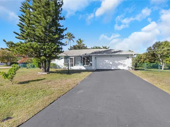 105 Valley DR, BONITA SPRINGS, FL 34134