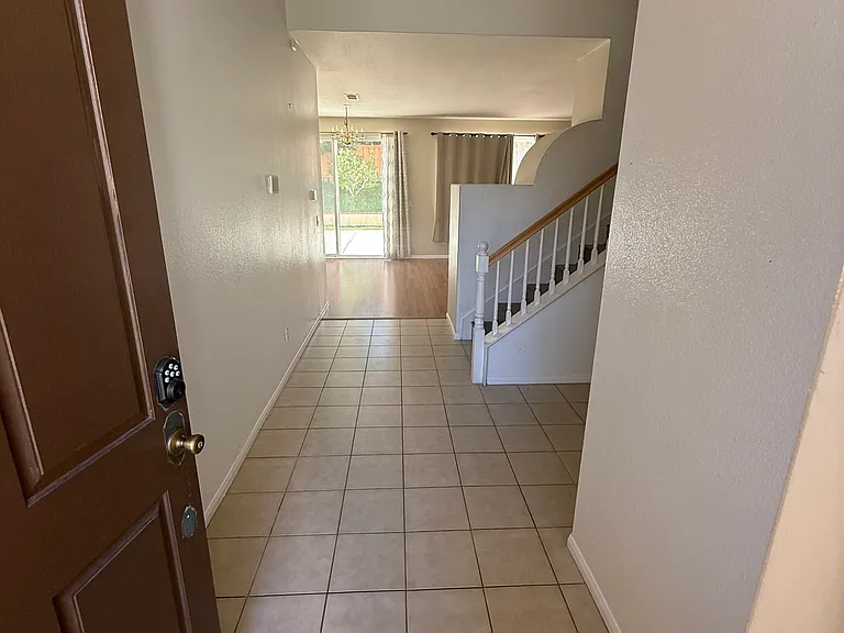 11530 Trailbrook Ln — Photo 2
