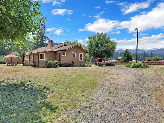 3rd image of 80845 Lost Creek Rd
