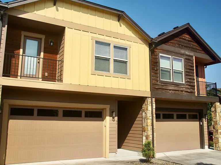 60 N 41st Pl — Photo 2