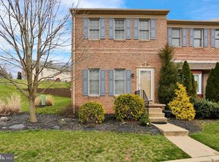 13 Windsor Ct, Reading, PA 19606