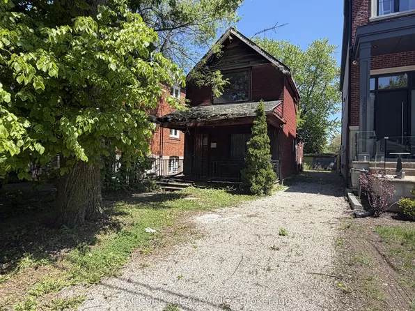 175 Ronan Ave, Toronto, ON M4N 2Y5