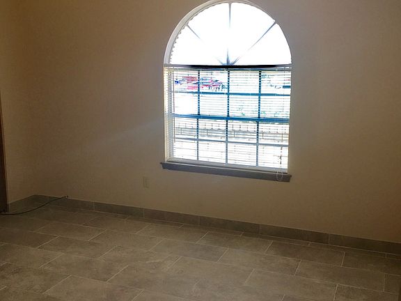 3rd image of 2908 Los Amigos Ct