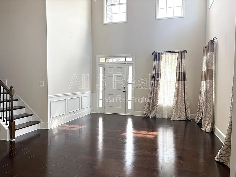 3738 Valley Spring Dr — Photo 4