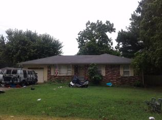 408 Phillips St, Berryville, AR 72616
