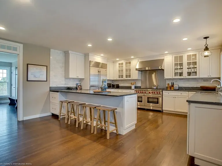 21 Quidnet Rd #1 — Photo 36