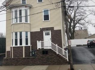 26 Cutting Ave, Cranston, RI 02920